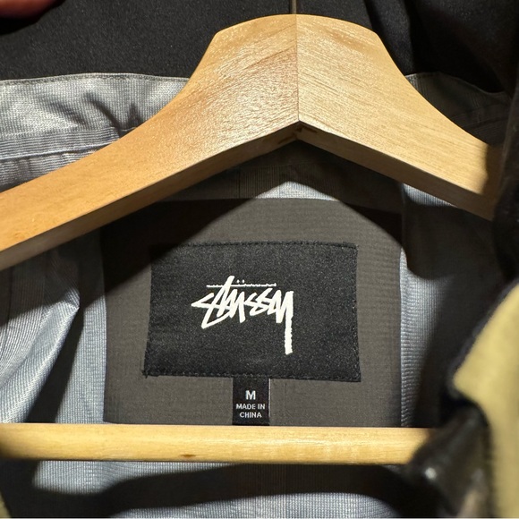 Stussy Taped Seam Rain Shell Jacket - Picture 6 of 6